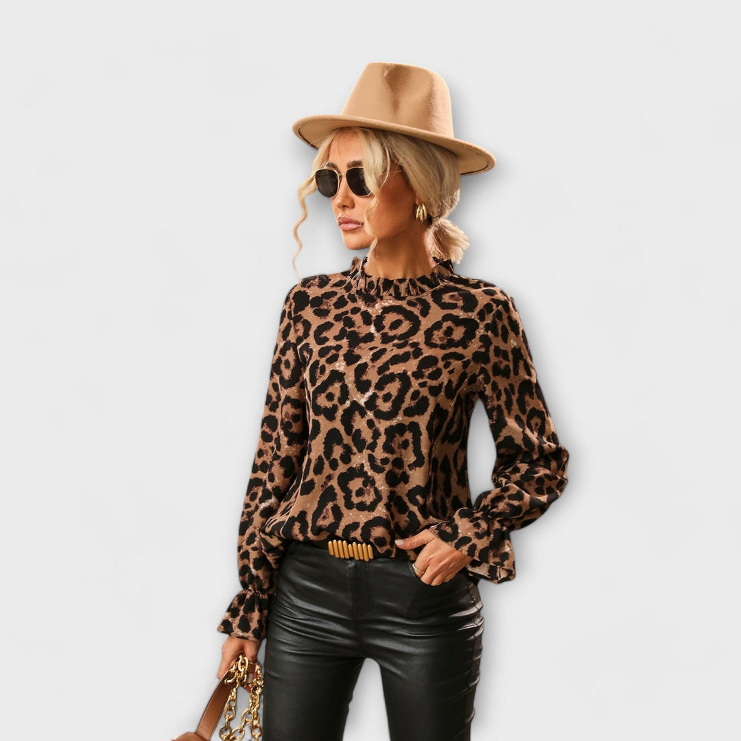 Kayla – Halenka s leopardím vzorem a plisovaným límcem