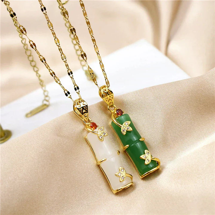 Jadeitový amulet – náhrdelník