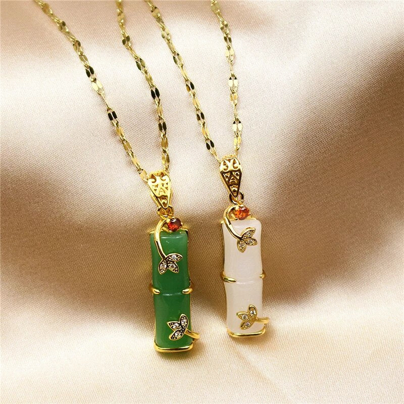 Jadeitový amulet – náhrdelník