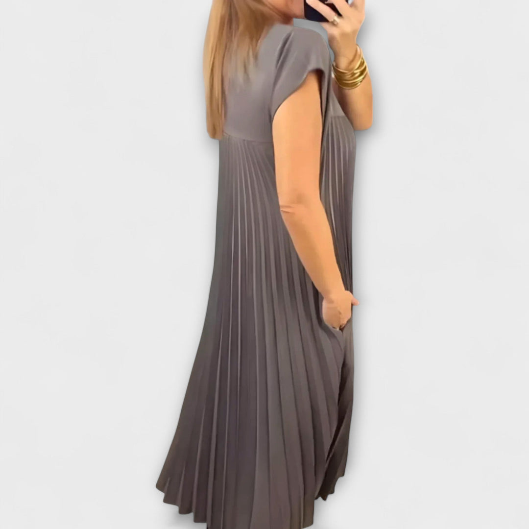 Zairelle – Elegatní plisované šaty
