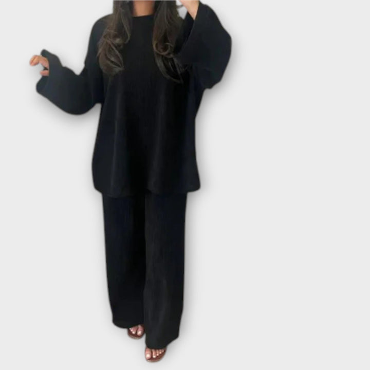 Ingrid – Oversize souprava v žebrovaném stylu