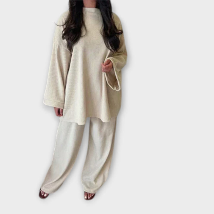 Ingrid – Oversize souprava v žebrovaném stylu